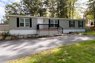 23 Juniper St, Exeter, NH 03833 - Photo 1
