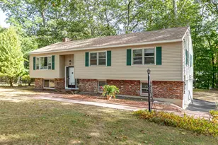 11 Easthill Dr, Hudson, NH 03051 - Photo 1