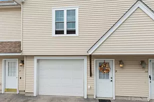 721 Mammoth Rd, Manchester, NH 03104 - Photo 1