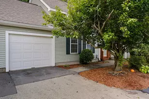 17 Echo Shore Dr, Merrimack, NH 03054 - Photo 1