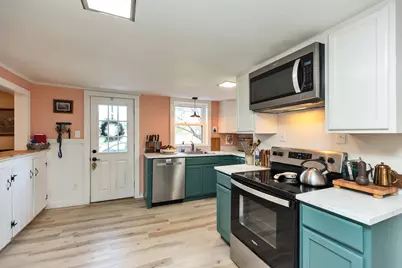 261 N. Main Street, Franklin, NH 03235 - Photo 1