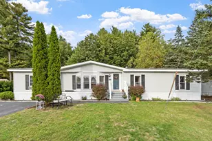 38 Dianne St, Nashua, NH 03062 - Photo 1