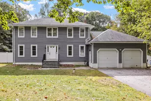 60 Horseshoe Rd, Windham, NH 03087 - Photo 1
