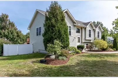 56 S Gray Court, Manchester, NH 03103 - Photo 1