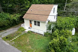 87 Jefferson St, Bethlehem, NH 03574 - Photo 1
