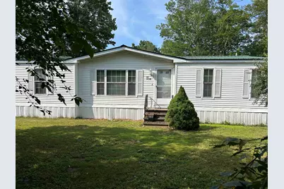 28 Wayland Circle, Exeter, NH 03833 - Photo 1