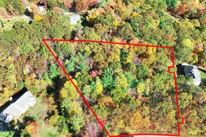 15 Johns Drive, Hooksett, NH 03106 - Photo 1