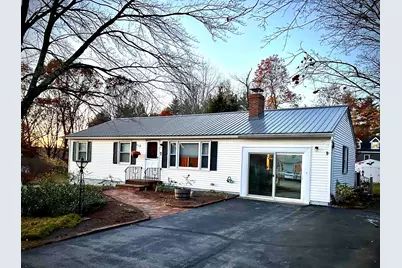 7 Pineview Drive, Dover, NH 03820 - Photo 1