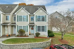 31 B Shadowbrook Dr, Hudson, NH 03051 - Photo 1