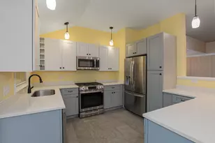 24 Hampton Falls Rd, Exeter, NH 03833 - Photo 1