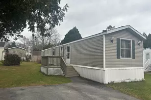 32 Pine Hill M H Park, Berwick, ME 03901 - Photo 1