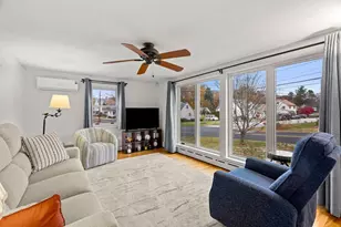 27 Fifield St, Nashua, NH 03060 - Photo 1