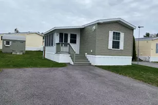 13 2nd St, Exeter, NH 03833 - Photo 1