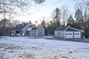 724 Sanborn Rd, Sanbornton, NH 03269 - Photo 1