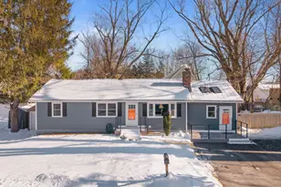 23 Pennsylvania Ave, Manchester, NH 03104 - Photo 1