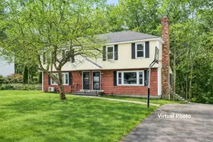 8 Blueberry Rd, Derry, NH 03038 - Photo 1