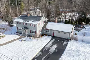 54 Dunbarton Dr, Nashua, NH 03063 - Photo 1