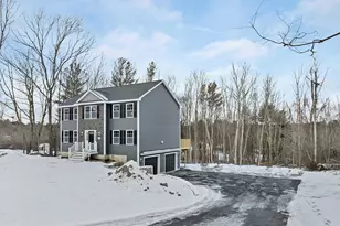 45 Dutton Rd, Pelham, NH 03076 - Photo 1