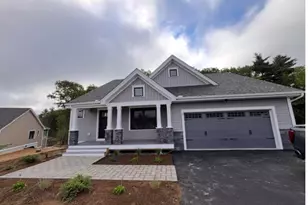8 Byrne Circle, Brentwood, NH 03833 - Photo 1