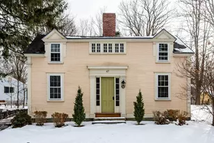 47 Newmarket Rd, Durham, NH 03824 - Photo 1