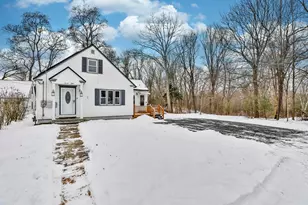 28 Stevens St, Nashua, NH 03060 - Photo 1