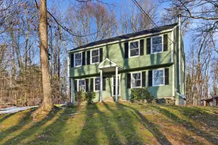 7 Ashley Ct, Raymond, NH 03077 - Photo 1
