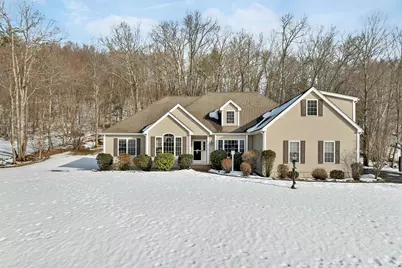 31 Longmeadow Drive, Brentwood, NH 03833 - Photo 1