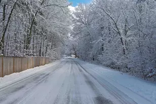 22 Olde Country Village Rd, Londonderry, NH 03053 - Photo 1