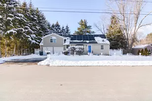 14 Millbrook Dr, Nashua, NH 03062 - Photo 1