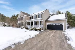 8 Snowdrop Ln, Litchfield, NH 03052 - Photo 1