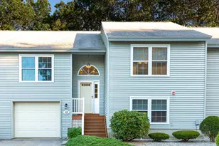 15 Marilyn Dr, Atkinson, NH 03811 - Photo 1