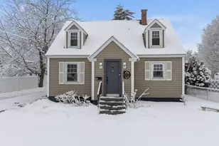 25 E Dunstable Rd, Nashua, NH 03060 - Photo 1
