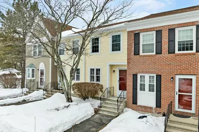 543 Fox Hollow Way, Manchester, NH 03104 - Photo 1