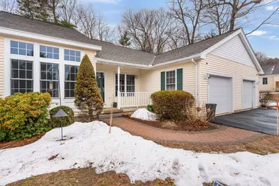 20 Lincoln Drive, Londonderry, NH 03053 - Photo 1
