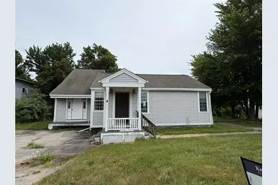 127 Daniel Webster Highway, Merrimack, NH 03054 - Photo 1