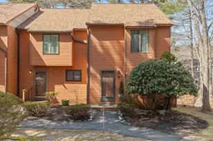 8 Dunvegan Woods Dr, Hampton, NH 03842 - Photo 1