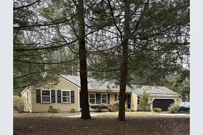 28 Wendover Way, Bedford, NH 03110 - Photo 1