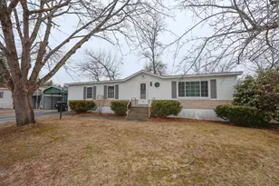 4 Briarwood Dr, Merrimack, NH 03054 - Photo 1