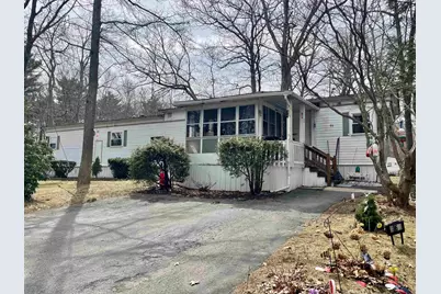 86 Brown Avenue, Seabrook, NH 03874 - Photo 1