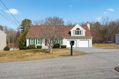 87 Overledge Extension, Derry, NH 03038 - Photo 1
