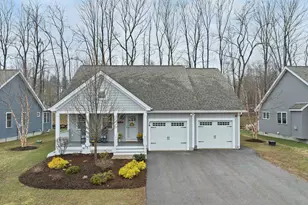 34 Three Ponds Dr, Brentwood, NH 03833 - Photo 1