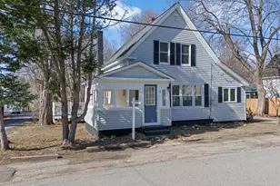 18 Church St, Epping, NH 03042 - Photo 1