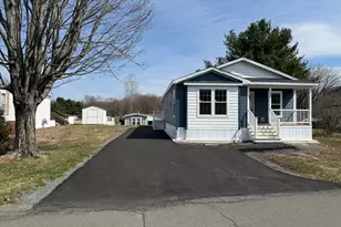 15 Alice Dr, Concord, NH 03303 - Photo 1