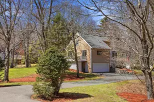 10 Hunter Dr, Derry, NH 03038 - Photo 1
