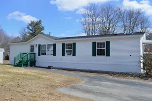 15 South Cranberry Ln, Rochester, NH 03867 - Photo 1
