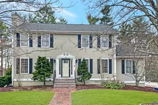 74 Rosecliff Ln, Manchester, NH 03109 - Photo 1