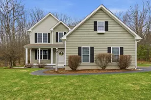 33 Elva Dr, Goffstown, NH 03045 - Photo 1