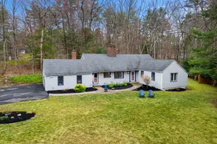25 West Dr, Bedford, NH 03110 - Photo 1