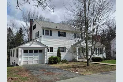85 Underclyffe Road, St. Johnsbury, VT 05819 - Photo 1