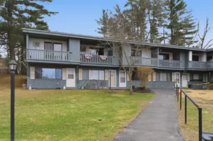28 Chandler Ave, Plaistow, NH 03865 - Photo 1
